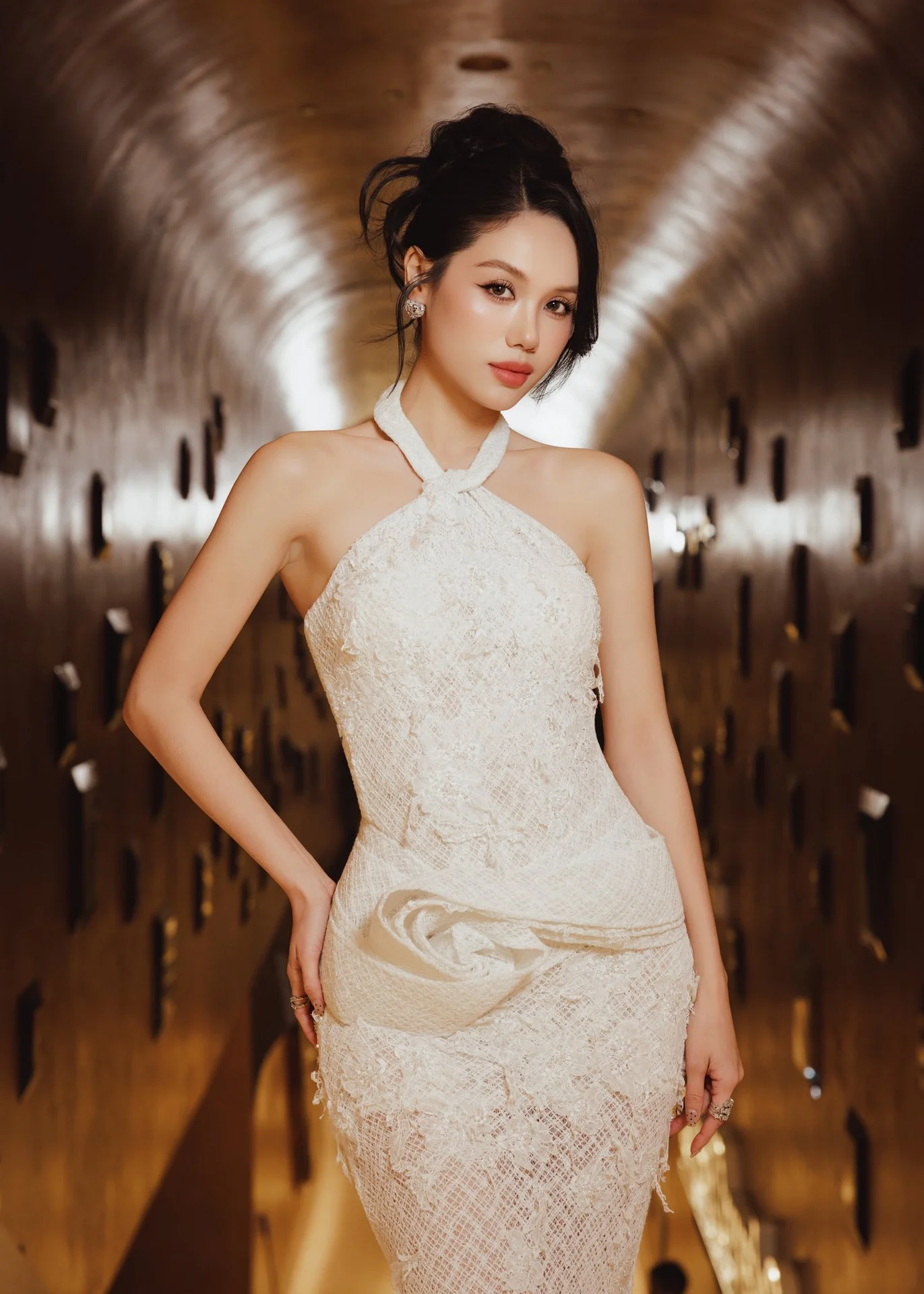 Tram Anh Shares Simple Everyday Habits for a Fit Body and Healthy Skin