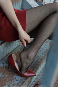 Modern Elegance and Style with Xiao Jiu in IESS SXJ No.1925 Photo Series - image 24