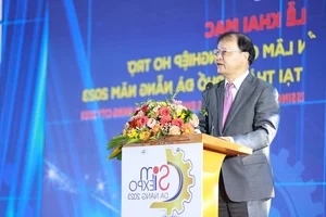 Samsung Vietnam Partners with Da Nang to Launch Smart Factory Project - image 1