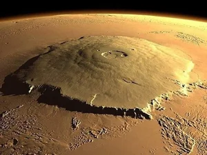 Discovering Olympus Mons: The Highest Mountain in the Solar System - image 5