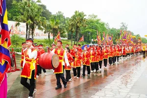 The Sacred Palanquin Procession: A Deep Dive into Vietnam's Hung Kings Temple Rituals - image 12