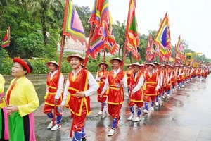 The Sacred Palanquin Procession: A Deep Dive into Vietnam's Hung Kings Temple Rituals - image 7