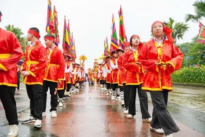 The Sacred Palanquin Procession: A Deep Dive into Vietnam's Hung Kings Temple Rituals - image 10