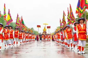 The Sacred Palanquin Procession: A Deep Dive into Vietnam's Hung Kings Temple Rituals - image 3