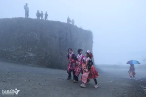 The Hmong Spring Festival: A Vibrant Celebration Above the Clouds - image 4