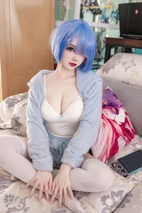 Stunning Rem Neko Cosplay by Yuki Astra: Re:Zero Inspired Blue-Haired Maid with Cat Ears - Exclusive 14-Photo Gallery Collection - image 10
