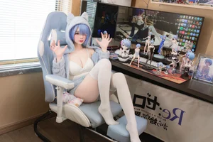 Stunning Rem Neko Cosplay by Yuki Astra: Re:Zero Inspired Blue-Haired Maid with Cat Ears - Exclusive 14-Photo Gallery Collection - image 3