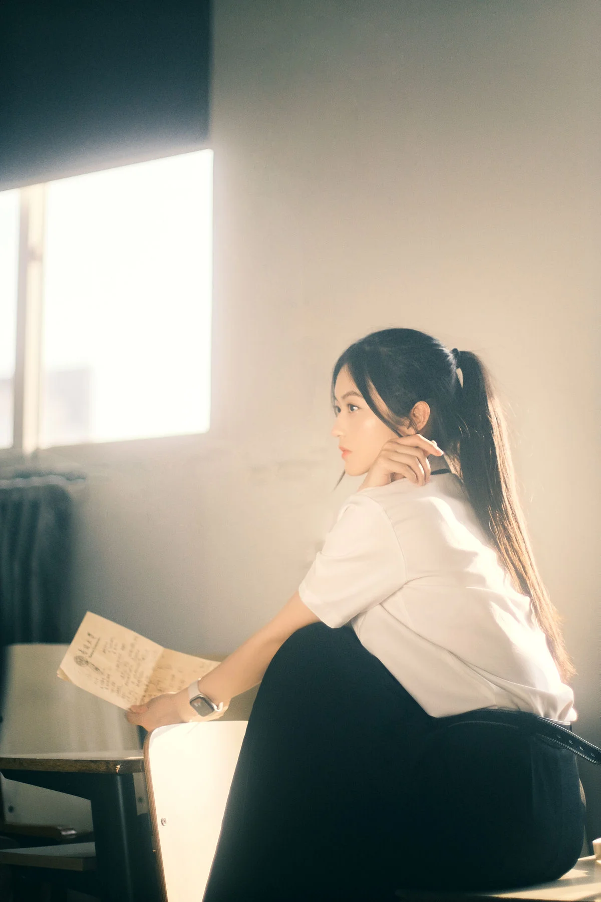YiTuYu Art Language Vol.7494 Grace - Elegance and Poise Redefined