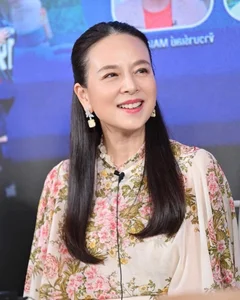 The Ageless Elegance of Thailand’s 60-Year-Old Female Billionaire: Wealth and Beauty Combined - image 1