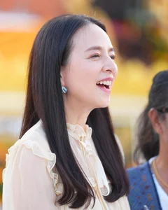 The Ageless Elegance of Thailand’s 60-Year-Old Female Billionaire: Wealth and Beauty Combined - image 4