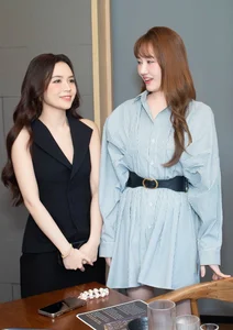Vietnamese Actress Sam Makes First Public Appearance with Her Twins - image 6