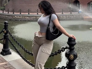 Embracing Curves: How Plus-Size Chinese Influencers Redefine Beauty Standards - image 3