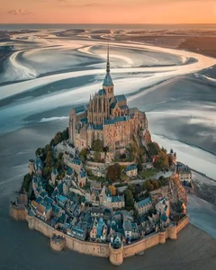 Historic 1000-Year-Old Fortress Breaks Ancient Rules for Billionaire's Son's Wedding - image 9