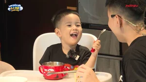 Mẹ Vắng Nhà Ba Là Siêu Nhân 2024 Episode 3: Parenting Challenges and Hilarious Moments - image 1