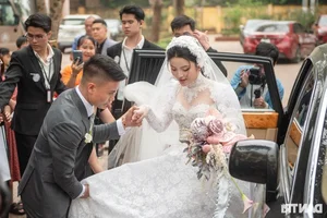 Comprehensive Look at Quang Hai and Chu Thanh Huyen’s Wedding Day: From Traditional Rites to Grand 1,200-Guest Reception - image 13