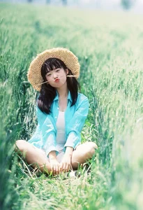 Artistic Versatility: YiTuYu Art Language Vol.10345 Featuring Bai Bian Tu Xiao Ying - image 6
