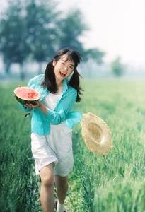 Artistic Versatility: YiTuYu Art Language Vol.10345 Featuring Bai Bian Tu Xiao Ying - image 2