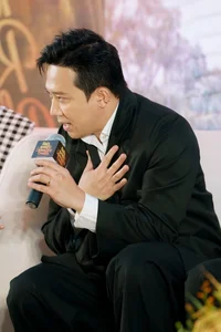 Tran Thanh and Hari Won’s Sweet Moments Amid Song of the South Role Controversy - image 3