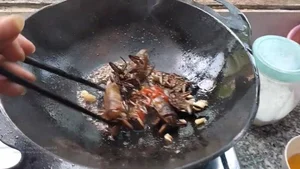 The 5 Million VND Mud Delicacy: Why the Wealthy Love This Rare Treat - image 5