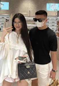Luxury and Lifestyle: Chu Thanh Huyen’s Designer Handbag Collection and Styling - image 15
