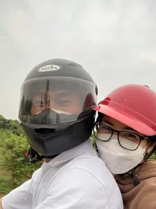 Hòa Minzy and Baby Bo’s Heartwarming Family Trip to the Historic City of Huế: Capturing Sweet Moments in Traditional Vietnamese Attire - image 7