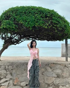 Stunning Year-End Recap: Saigon Influencer Captivates with Glamorous New Photoshoot - image 5