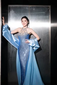 Miss Phuong Oanh Radiates Confidence in Sexy Attire, Highlighting Her Flawless Skin and Toned Physique - image 5