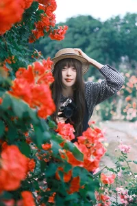 YiTuYu Art Language Vol.7209: The Ethereal Beauty of Sweet T Tian Tian - image 12
