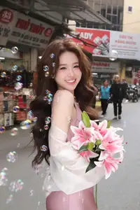 Charming Asian Beauty in a Vibrant Vietnamese Traditional Market - image 14