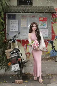Charming Asian Beauty in a Vibrant Vietnamese Traditional Market - image 7
