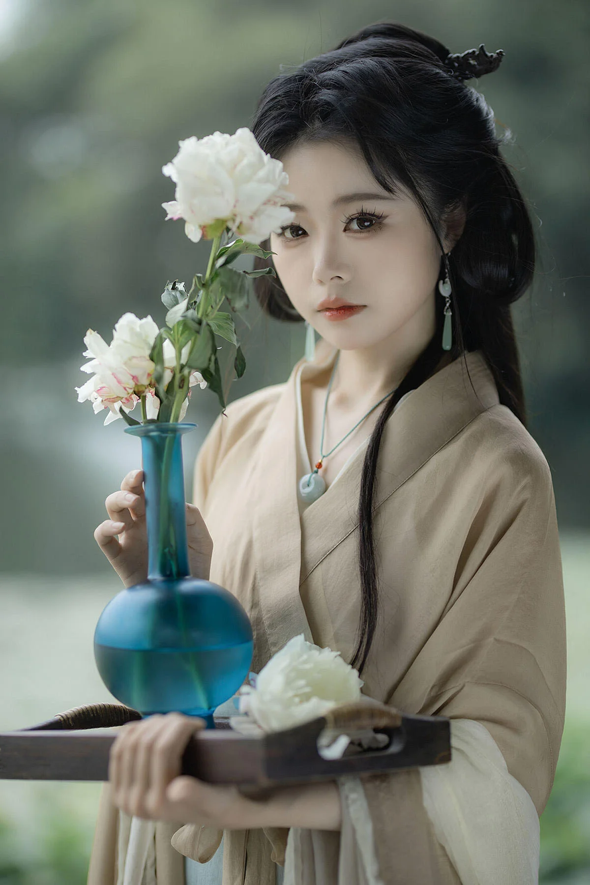 YiTuYu Art Language Vol.6381 featuring Yun Yun De Hei Yan Quan Er - Artistic Expression and Style