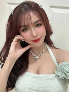 Stunning Beauty: How Mai Thỏ Maintains Her Incredible Physique and Timeless Elegance in Her Late 30s - image 0