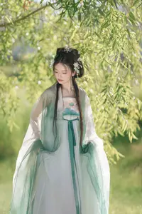 Chi Yan Zai Zhe Li: Ethereal Beauty in Ancient Attire Amidst Nature | YiTuYu Vol.8823 - image 9