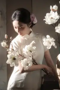 YiTuYu Vol.8655: Fen Mian Gu Niang – Timeless Elegance in Classic Qipao. Discover Asian Beauty and Grace. - image 1