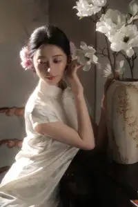 YiTuYu Vol.8655: Fen Mian Gu Niang – Timeless Elegance in Classic Qipao. Discover Asian Beauty and Grace. - image 3