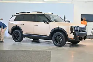 First Look at the All-New Kia Telluride 2027: A Rugged Off-Road SUV Redefining Adventure with Impressive Design! - image 11