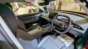 New Generation VinFast VF8 Arrives at Dealerships with Modern Interior Upgrades - image 16