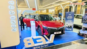 New Generation VinFast VF8 Arrives at Dealerships with Modern Interior Upgrades - image 23