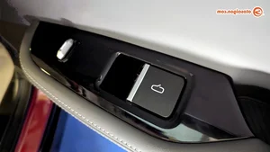 New Generation VinFast VF8 Arrives at Dealerships with Modern Interior Upgrades - image 21