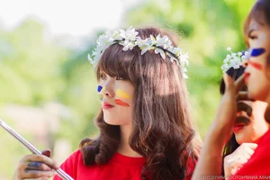 Beautiful Vietnamese Girls Collection: Pack 20 Cute and Charming Portraits - image 17