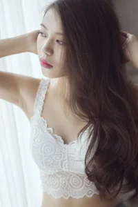 Beautiful Vietnamese Girls Collection: Pack 20 Cute and Charming Portraits - image 37