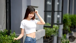 Beautiful Vietnamese Girls Collection: Pack 20 Cute and Charming Portraits - image 6