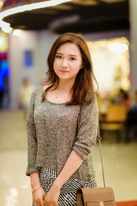Beautiful Vietnamese Girls Collection: Pack 20 Cute and Charming Portraits - image 19