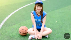 Beautiful Vietnamese Girls Collection: Pack 20 Cute and Charming Portraits - image 44