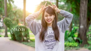 Beautiful Vietnamese Girls Collection: Pack 20 Cute and Charming Portraits - image 40