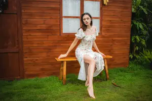 YiTuYu Vol.8812: She Mi Tuo Wa – Russian Model's Graceful Presence at Mio Studio - image 3