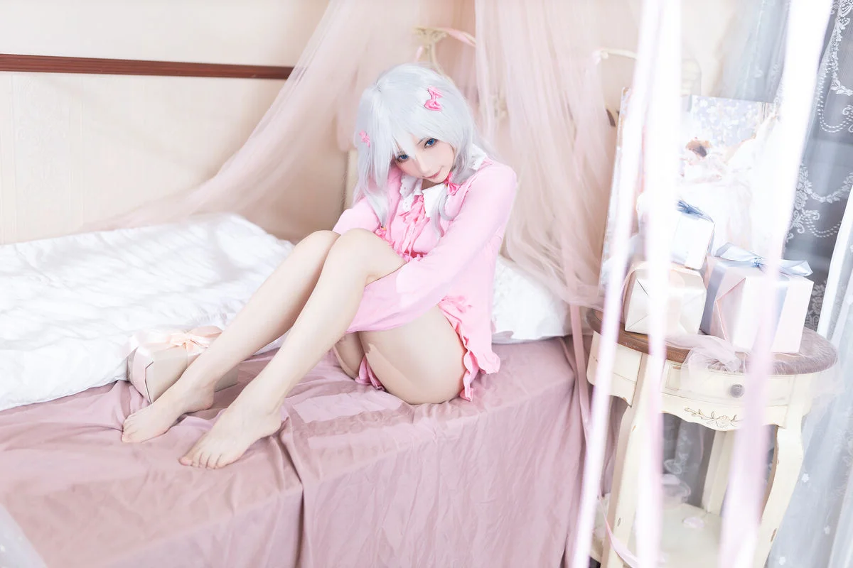 Soft Morning Glow: Aesthetic Sagiri Izumi Pajama Cosplay by Shi San Bu Shi Shi W