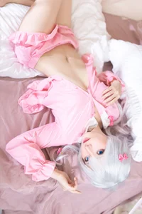 Soft Morning Glow: Aesthetic Sagiri Izumi Pajama Cosplay by Shi San Bu Shi Shi W - image 1