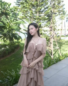 Doan Hai My Radiates Elegance in Stunning Beachside Photoshoot - image 0