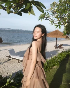 Doan Hai My Radiates Elegance in Stunning Beachside Photoshoot - image 5